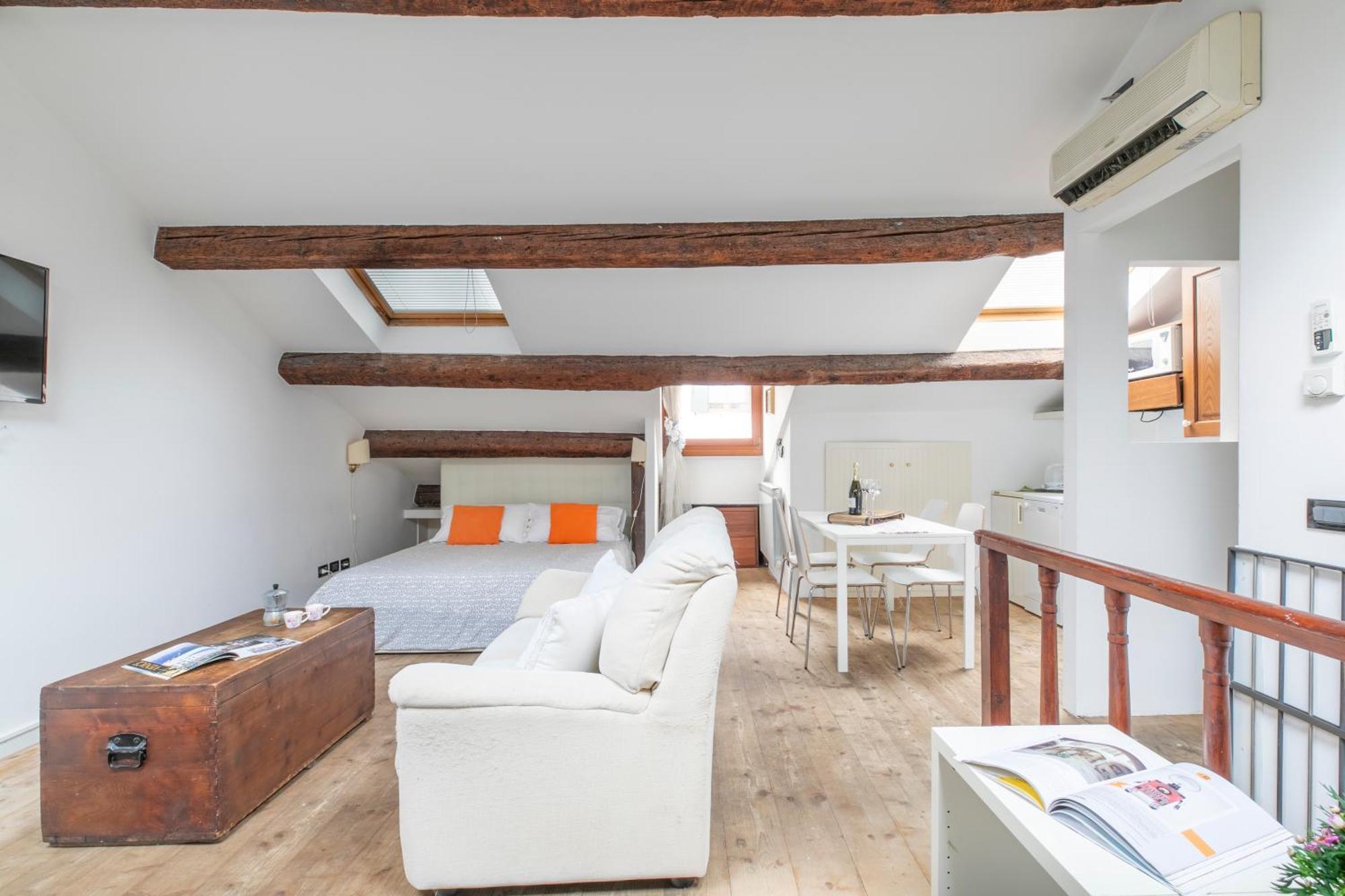 Nice Lovely Attic For 4 Person With Wifi - A/C Venice Exterior photo