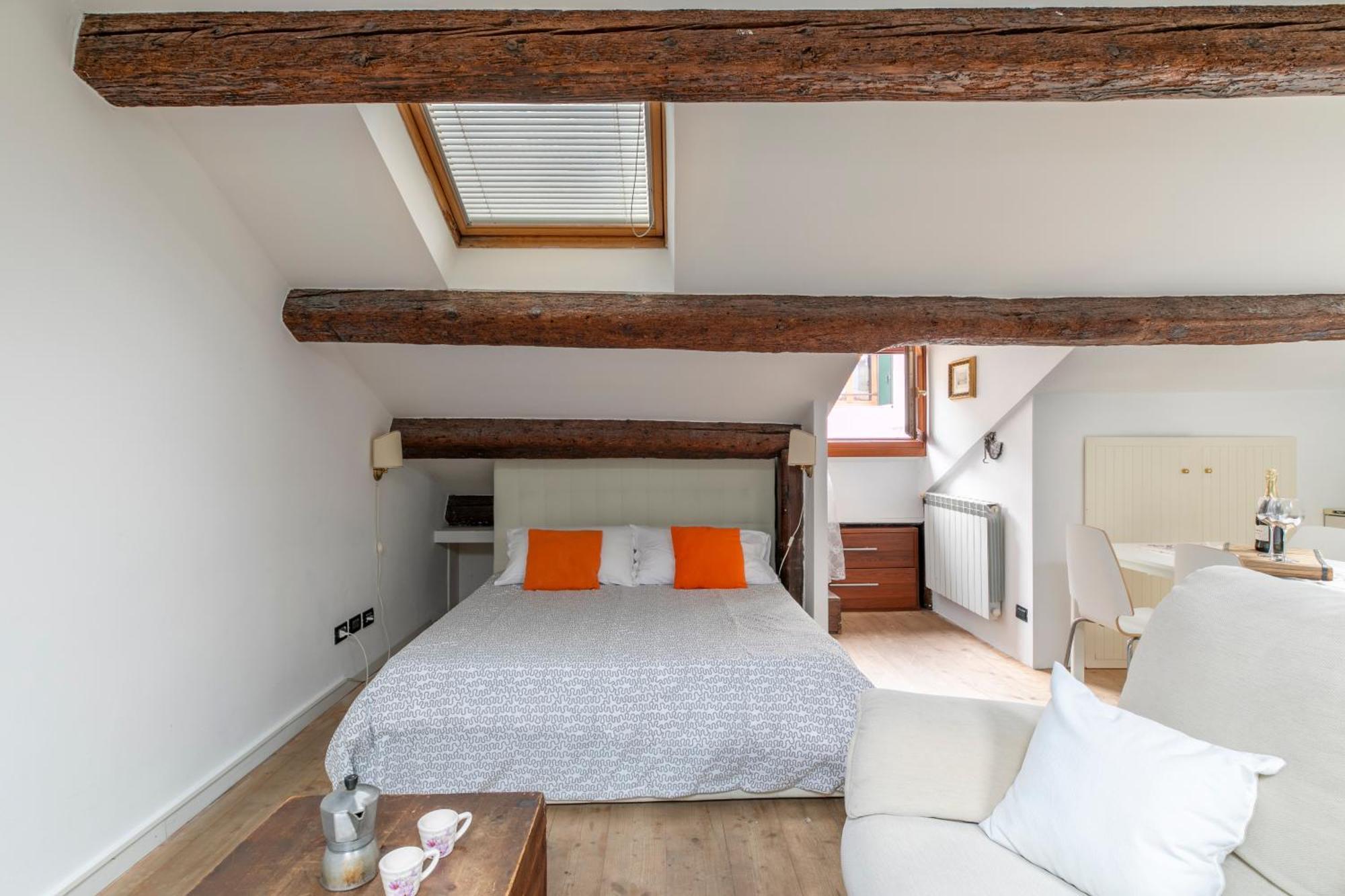 Nice Lovely Attic For 4 Person With Wifi - A/C Venice Exterior photo