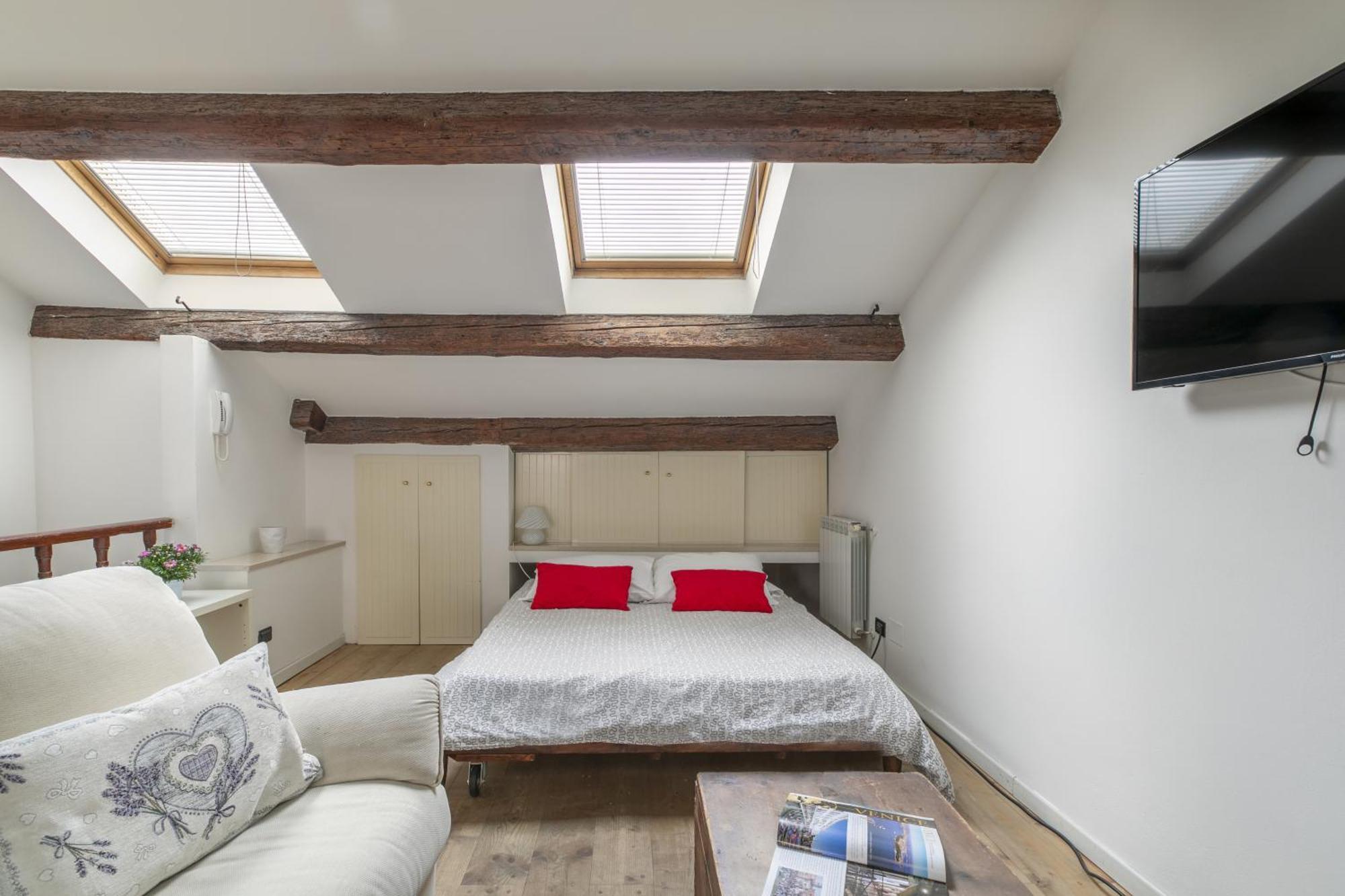 Nice Lovely Attic For 4 Person With Wifi - A/C Venice Exterior photo
