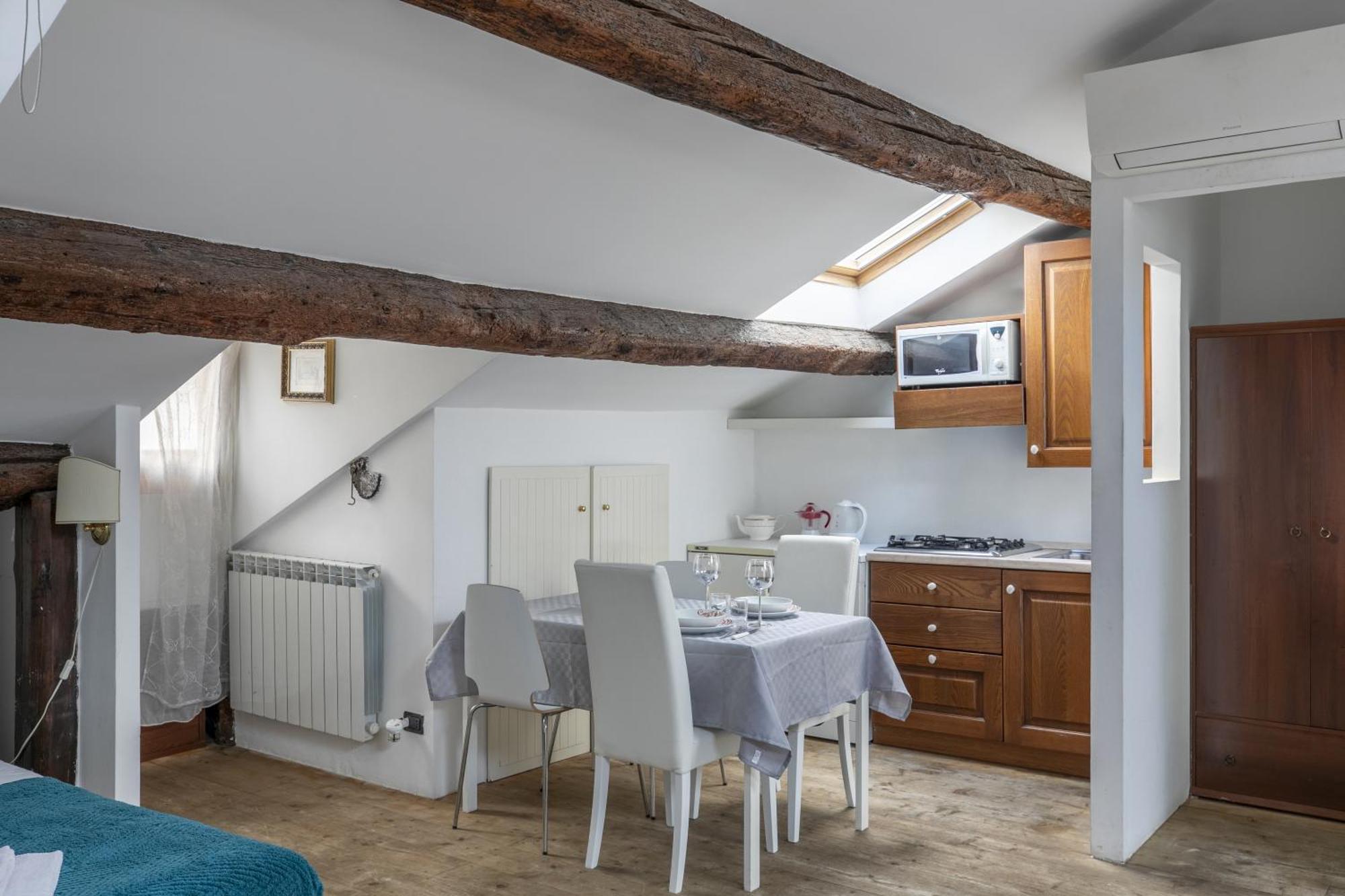Nice Lovely Attic For 4 Person With Wifi - A/C Venice Exterior photo