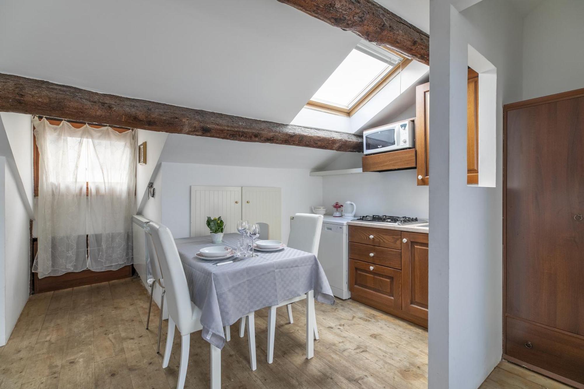Nice Lovely Attic For 4 Person With Wifi - A/C Venice Exterior photo