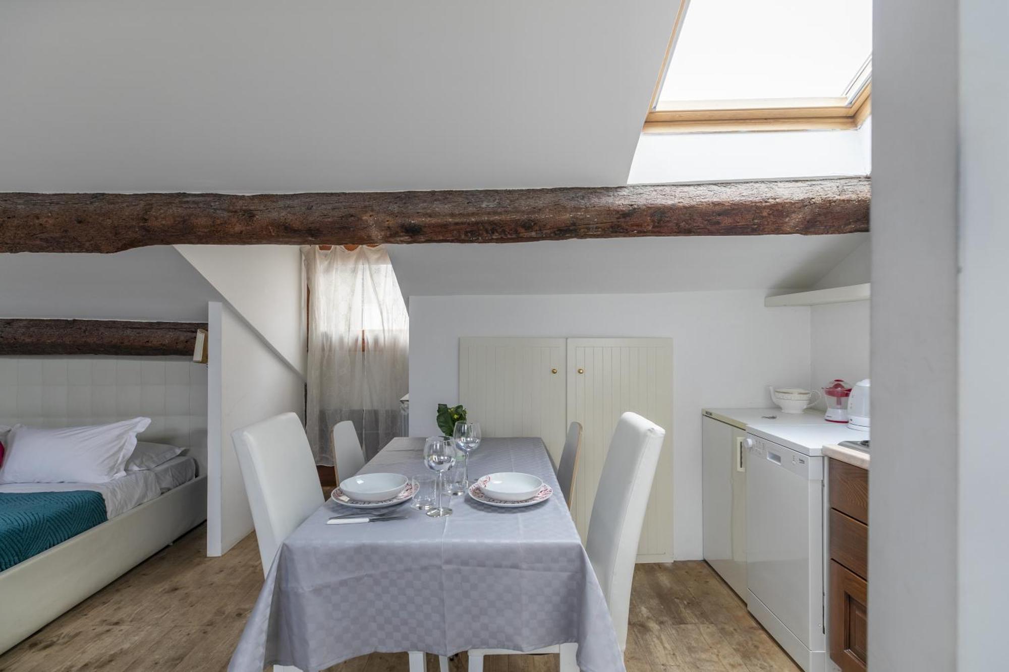 Nice Lovely Attic For 4 Person With Wifi - A/C Venice Exterior photo
